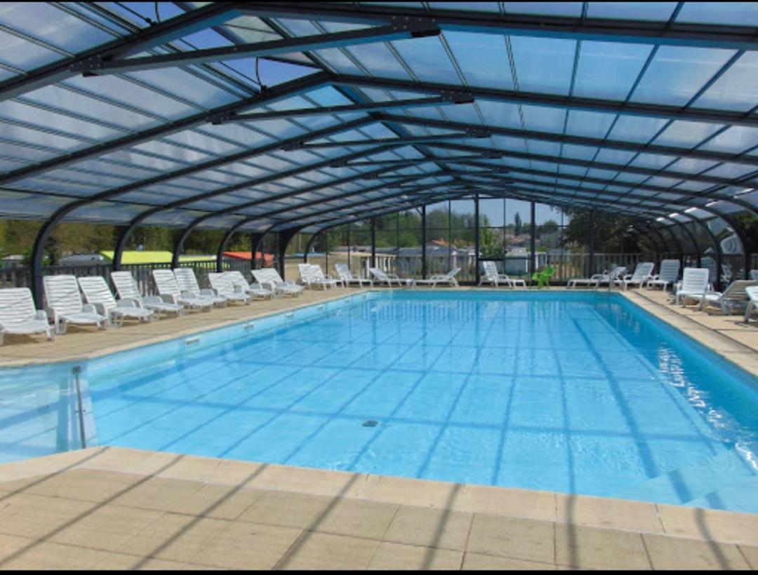 Mobil-Home Le Petit Paradis Vendeen Camping 3 Etoiles 7Km Des Plages Avrille  ภายนอก รูปภาพ