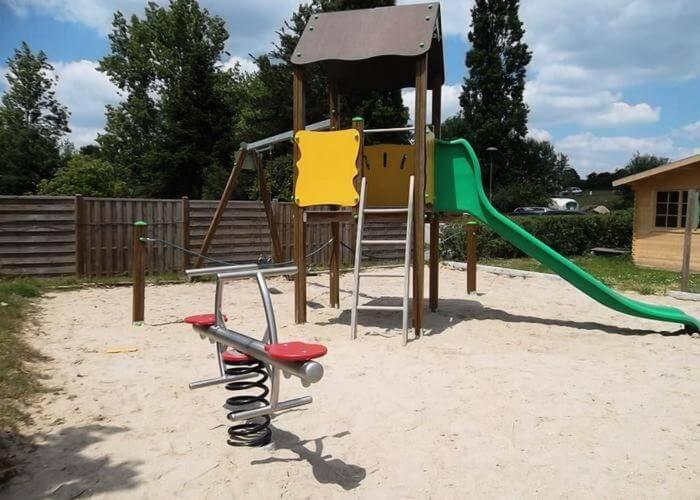Mobil-Home Le Petit Paradis Vendeen Camping 3 Etoiles 7Km Des Plages Avrille  ภายนอก รูปภาพ