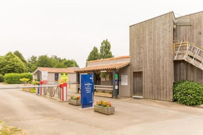 Mobil-Home Le Petit Paradis Vendeen Camping 3 Etoiles 7Km Des Plages Avrille  ภายนอก รูปภาพ